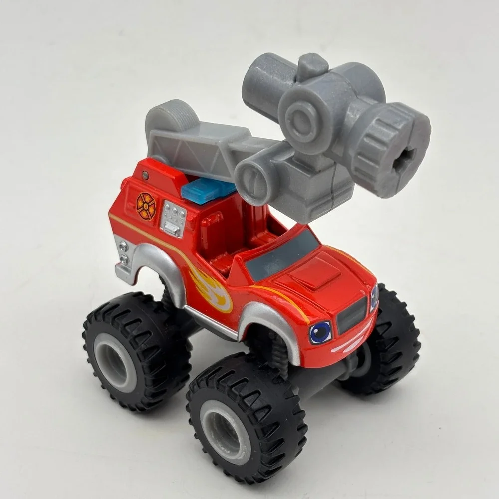 Blaze and the Monster Machines Fire Truck with Hose 3